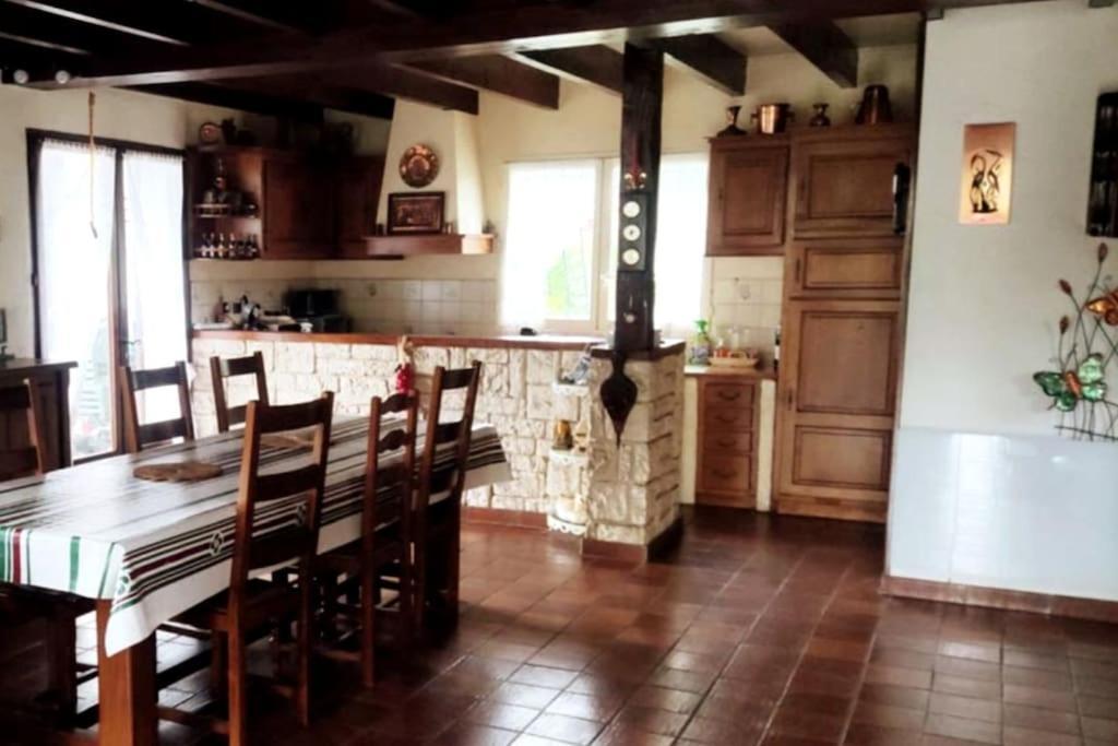 Maison Familiale Pays Basque Ahaxe-Alciette-Bascassan Esterno foto