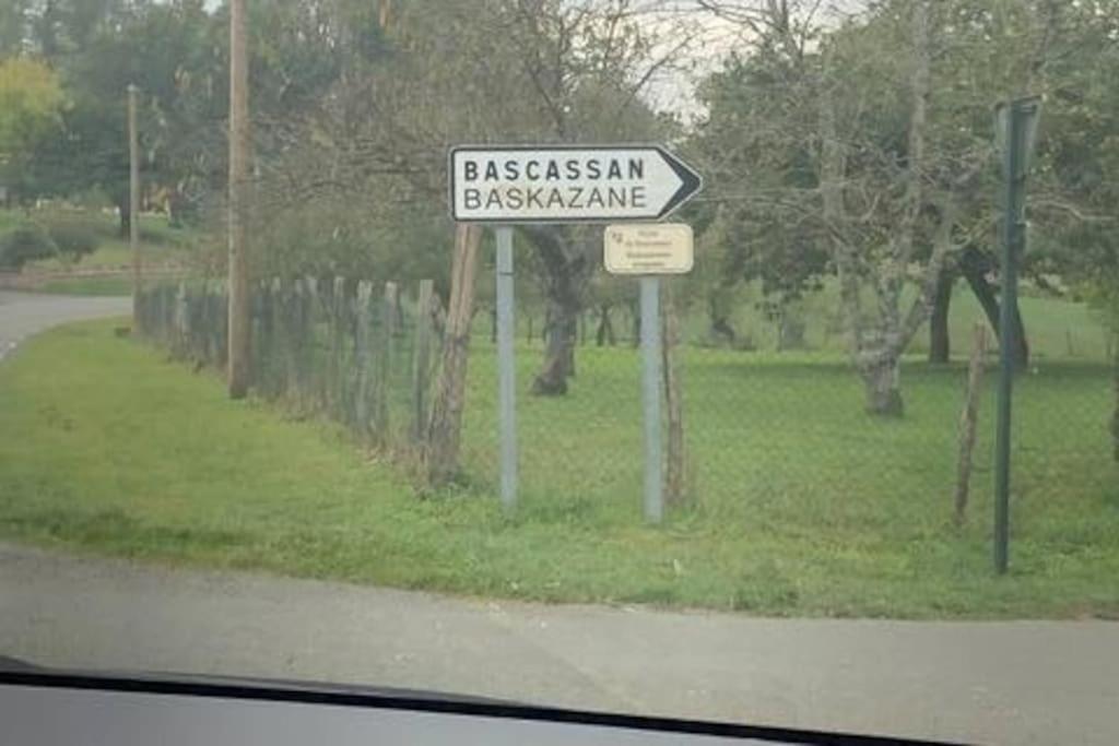 Maison Familiale Pays Basque Ahaxe-Alciette-Bascassan Esterno foto